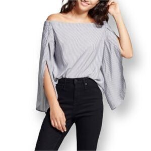 MERONA OFF THE SHOULDER TULIP SLEEVE GRAY & WHITE STRIPE TOP SZ.XS EUC